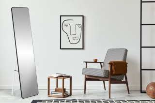 Duże Stojące Lustro Prostokątne Wąska Rama 148 Cm Modernhome