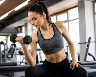 Hantle sześciokątne zestaw 2x4 kg ciężarki do ćwiczeń obciążniki fitness czarne MOVEPRO